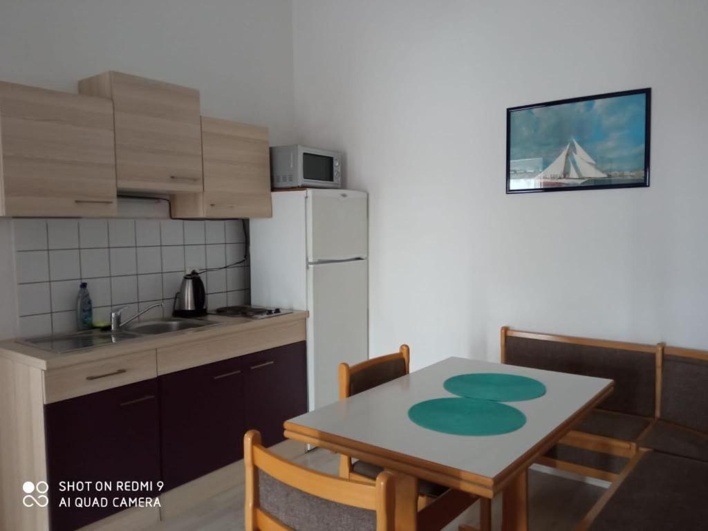 Apartments Triton Rogoznica  Zewnętrze zdjęcie